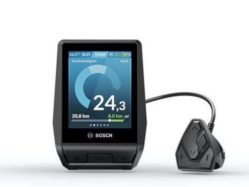 Bosch Nyon ha uno schermo da 3,2 pollici, si collega via Bluetooth allo smartphone